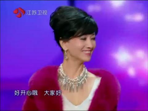 74岁赵雅芝：优雅老去还是不敢老去？