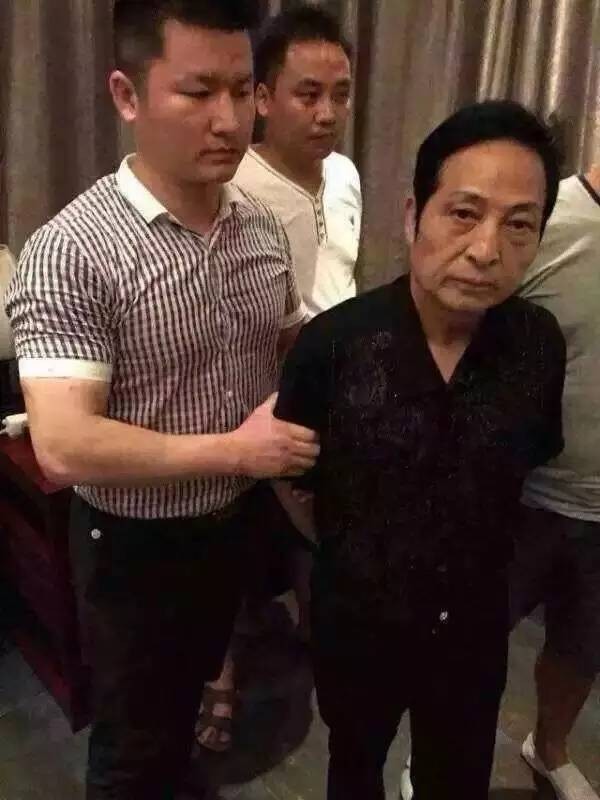 从“铁闺蜜”到“不熟”：赵薇与马云资本朋友圈的幻灭真相